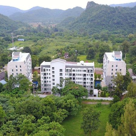 Апартаменты The Courtyard Khaoyai Му-Си Экстерьер фото